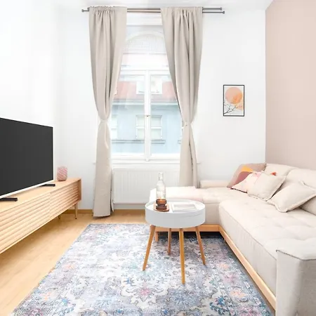 Days - Eclectic In Trendy Area Apartmán
