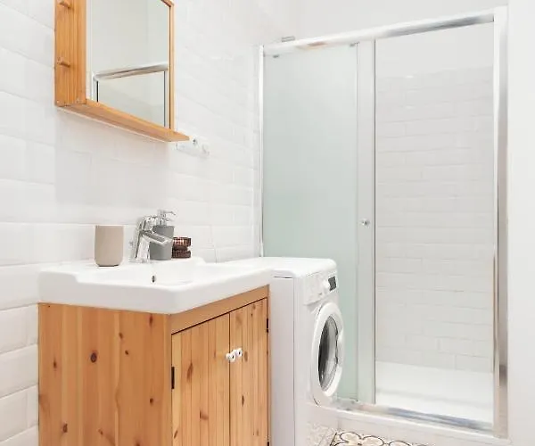 Apartment Days - Eclectic In Trendy Area Prag